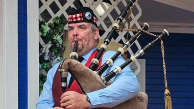 Piper Gunn: Bagpiper